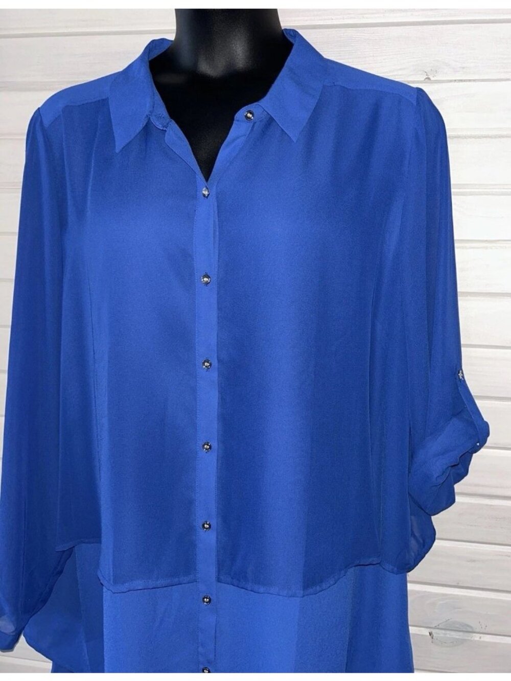 NWOT Lane Bryant Woman Sz PLUS 26/28 Blue Button Up Tunic Top Roll Tab Sleeves